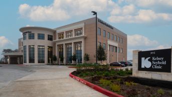 Exterior view of Kelsey-Seybold's Rosenberg Clinic.